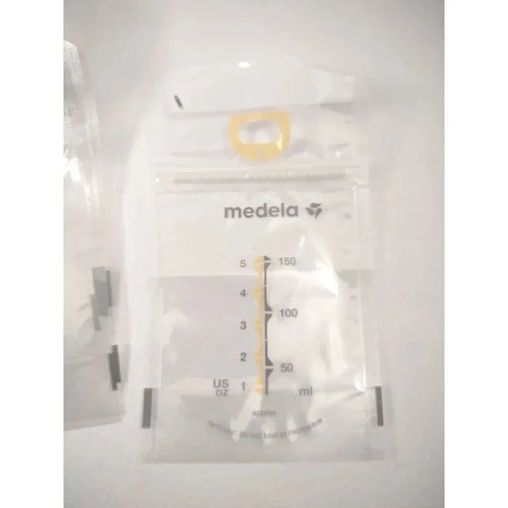 Medela Breastmilk 5 oz Storage Bags Pack of 18 NWOT